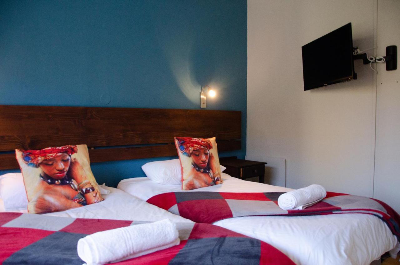 Desert Dew Guest House Hutchinson ภายนอก รูปภาพ